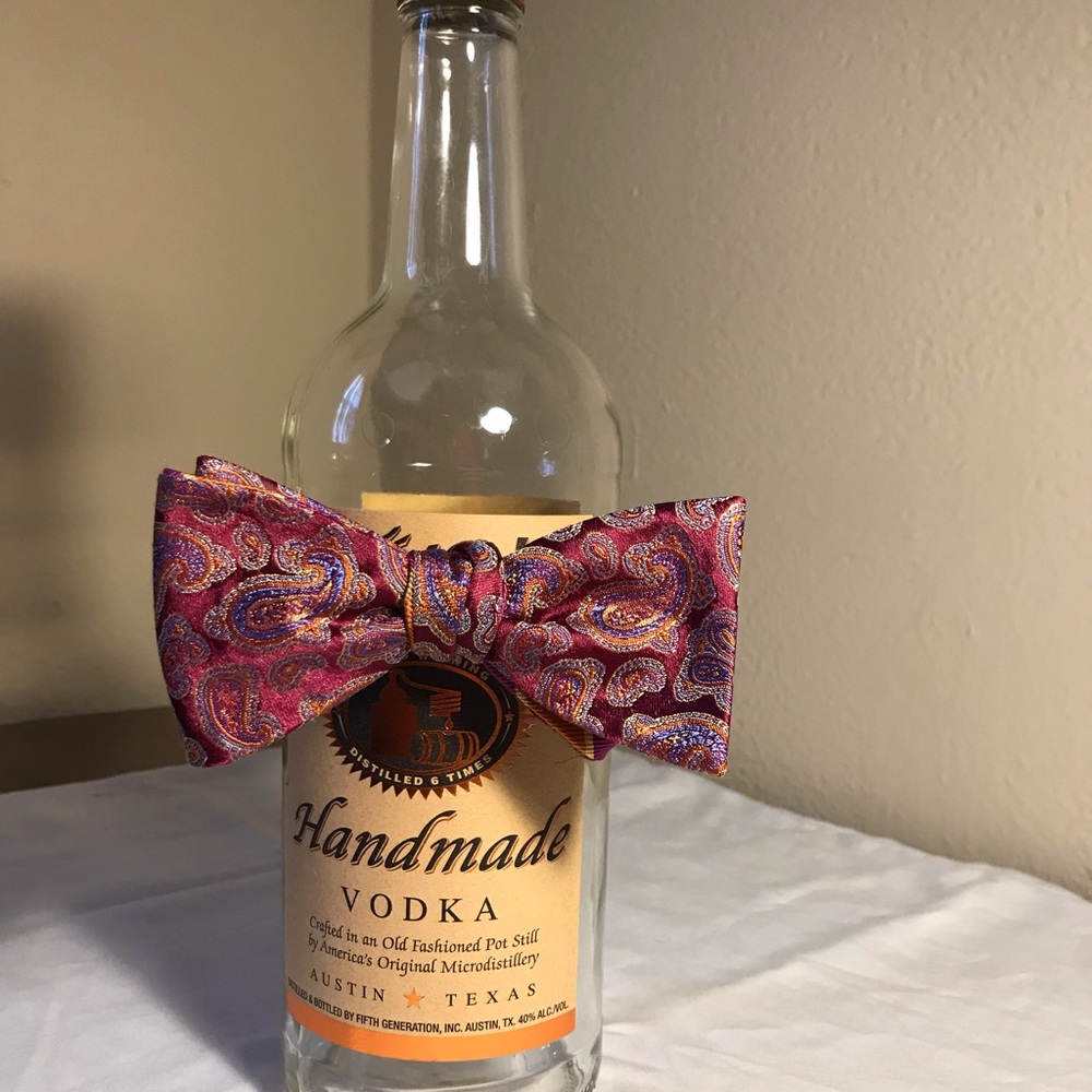 Reversible Paisley/Striped Adjustable Bow Tie